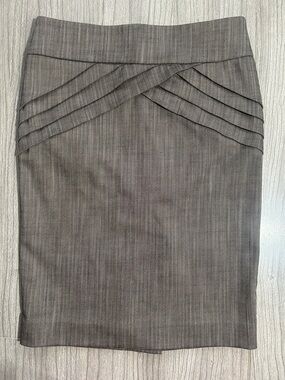 Bebe Pin-Tuck Pencil Skirt, Sz 00